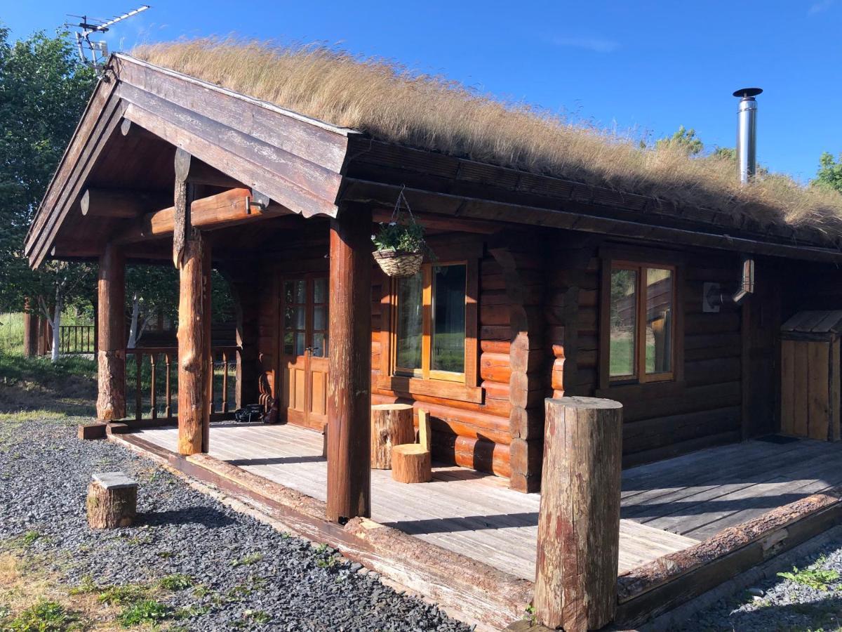Log Home Village Ulverston Exterior photo