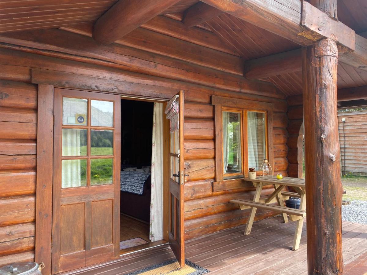 Log Home Village Ulverston Exterior photo